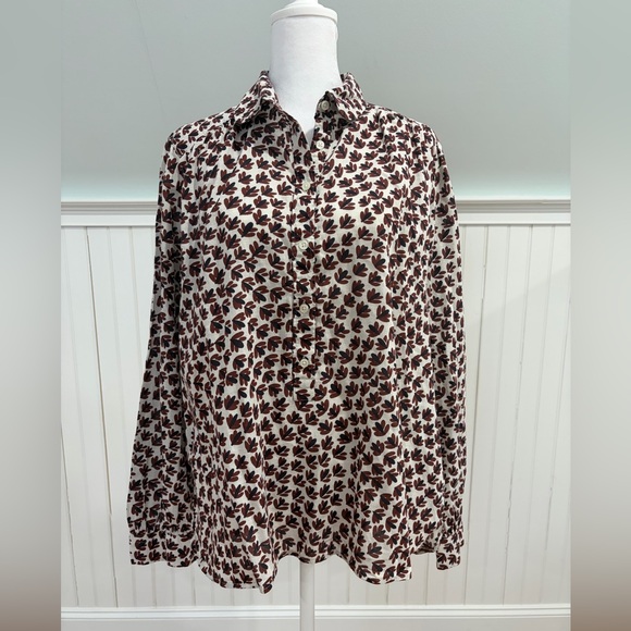 LOFT Tops - LOFT The Softened Shirt (L)